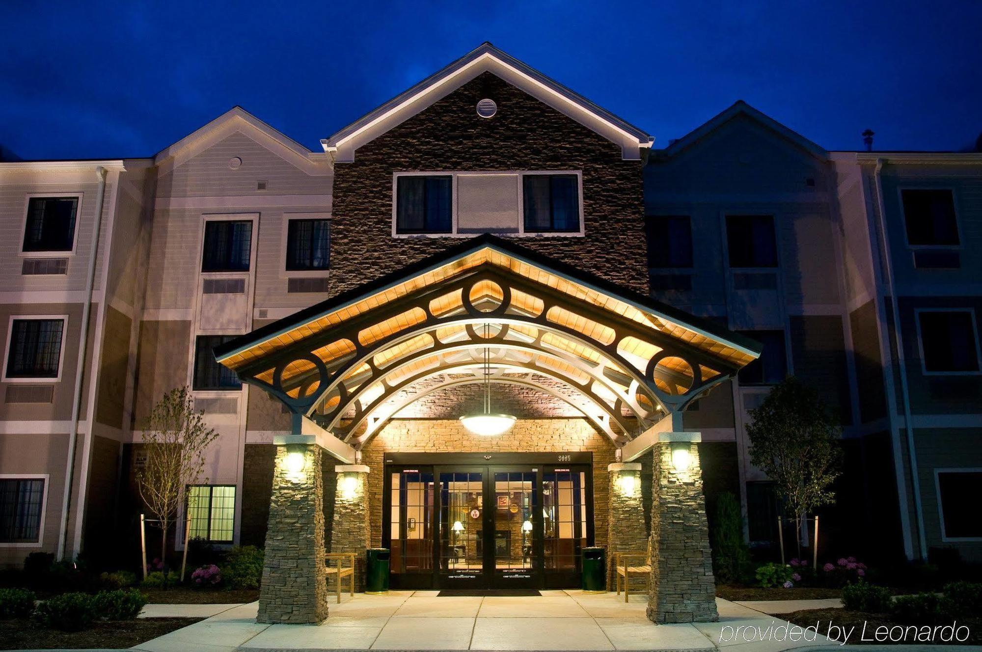 Hawthorn Suites By Wyndham Williamsville Buffalo Airport Eksteriør billede