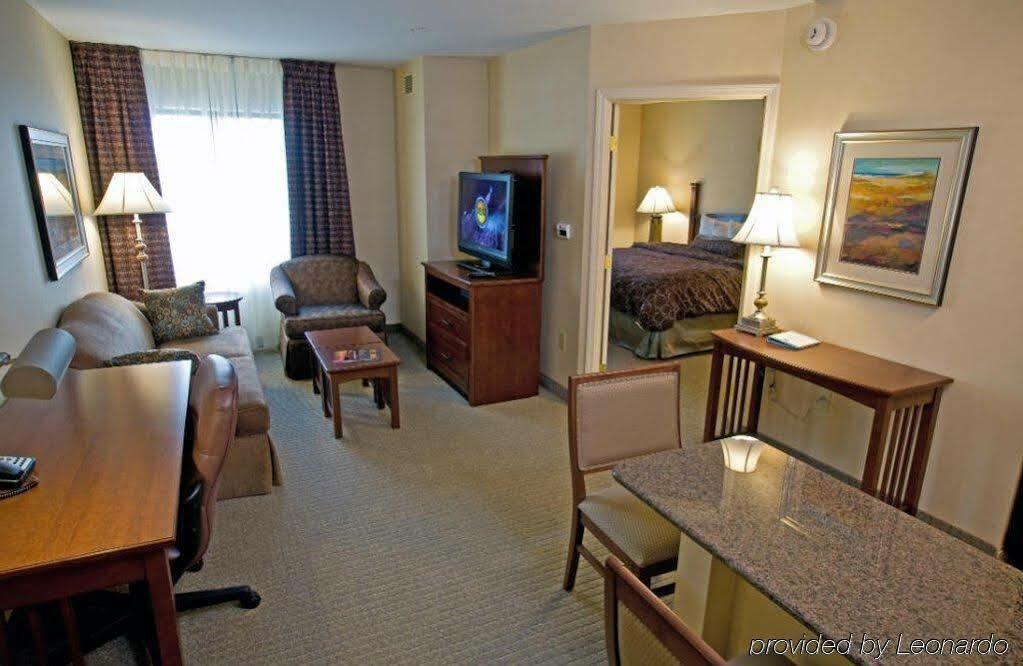 Hawthorn Suites By Wyndham Williamsville Buffalo Airport Eksteriør billede